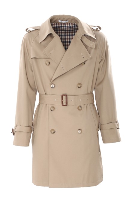 Shop AQUASCUTUM  Trench: Aquascutum trench in poliestere e cotone.
Trench Gleno in gabardina.
Impermeabile con doppio petto.
Cintura tono su tono.
Chiusura con bottoni più gancio su collo. Controspalline con bottone. 
2 tasche. 
Interno trapuntato con fantasia a quadri check.
Composizione: Poliestere 65%, cotone 35%.
Made in Italy.. TRENCH M BA01F-03